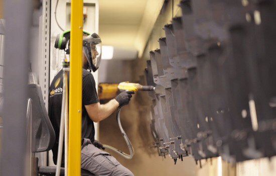 imek case techniek industrie wervingscampagne vacature poedercoater 551x350 1