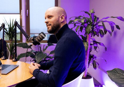 Vacaturecampagne Podcast Psychiater Verslavingszorg 3 psychiater vacature campagne podcast 5 496x350 1