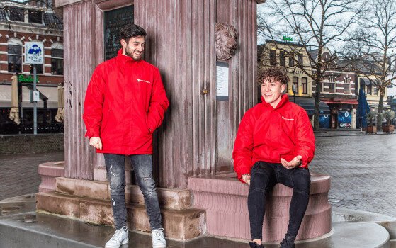 sales medewerker fondsenwerver werven recruitment marketing 3 560x350 1