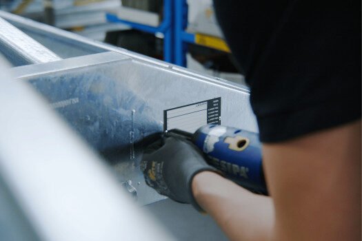 Vacaturecampagne HAPERT Assemblagemedewerker 2 assemblage medewerkers werven aanhangers vacature campagne 11 525x350 1