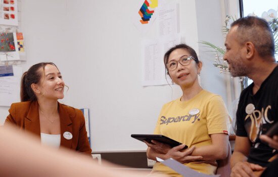 helpende plus werven zorgorganisatie recruitment marketing 551x350 1