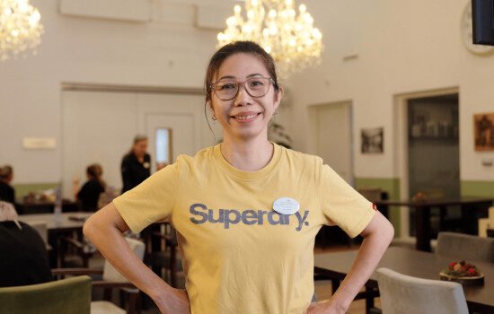 helpende werven zorgorganisatie recruitment marketing 551x350 1