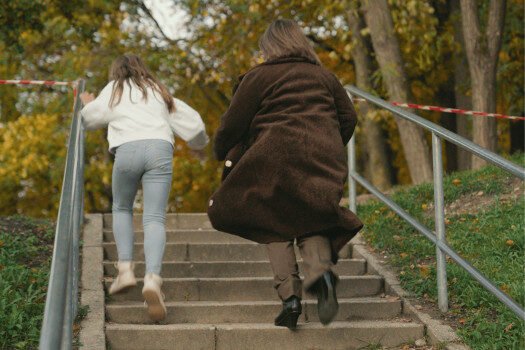 Vacaturecampagne Entrea Lindenhout Verpleegkundige Jeugdzorg 4 werven in de jeugdzorg verpleegkundige vacature video 3 525x350 1 1